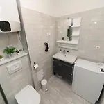 Apartment Crystal *