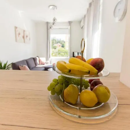 Crystal Appartamento Zara